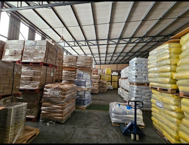 962M² WAREHOUSE TO LET IN NORTH RIDING